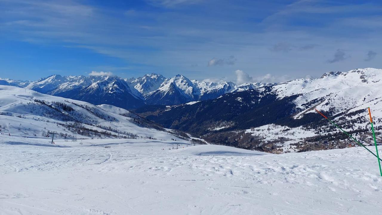 Appartement lumineux aux pieds des pistes Saint-François-Longchamp Extérieur photo
